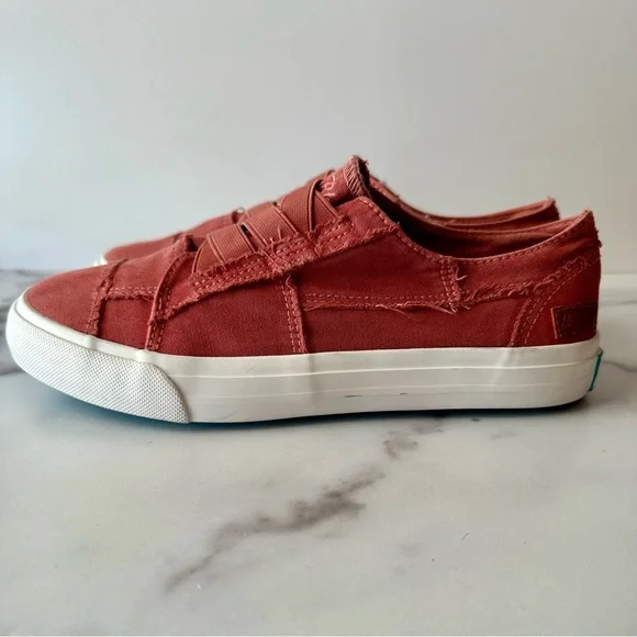 Blowfish Malibu Marley Slip-On Sneakers (8M) - Picture 4 of 9